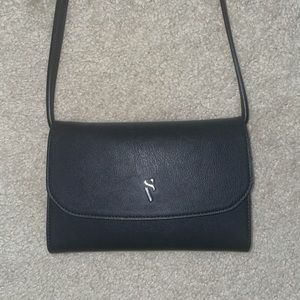 Simply Vera black handbag